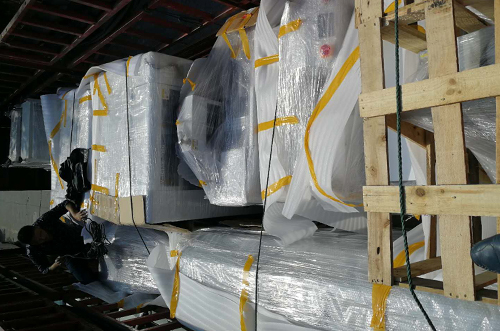 金华客户SMT设备专车送货，货到上门安装调试