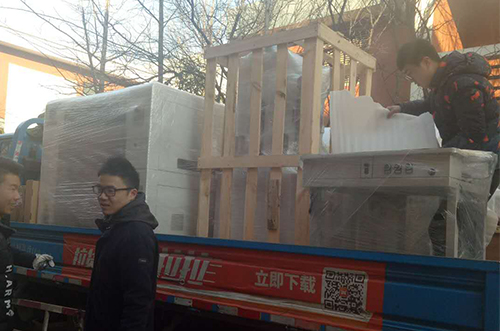 上海客户SMT设备专车送货，货到上门安装调试