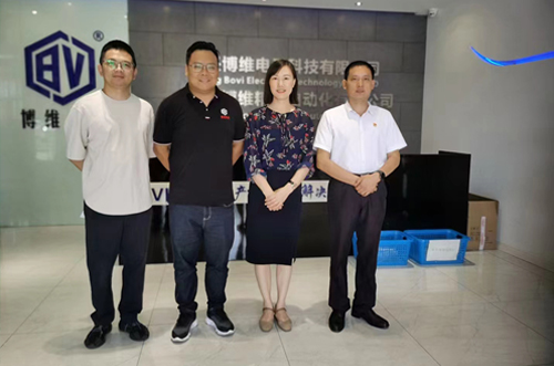 经开局局长莅临指导工作