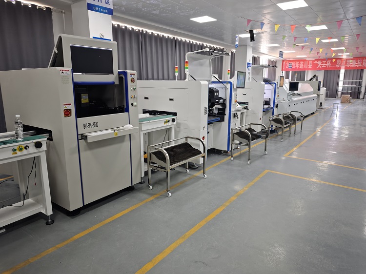 正式入驻某高级技工学校的实训与研发基地
