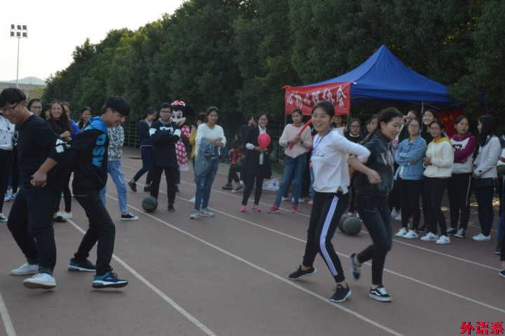 球速体育积极参加“心灵派对”素质拓展活动