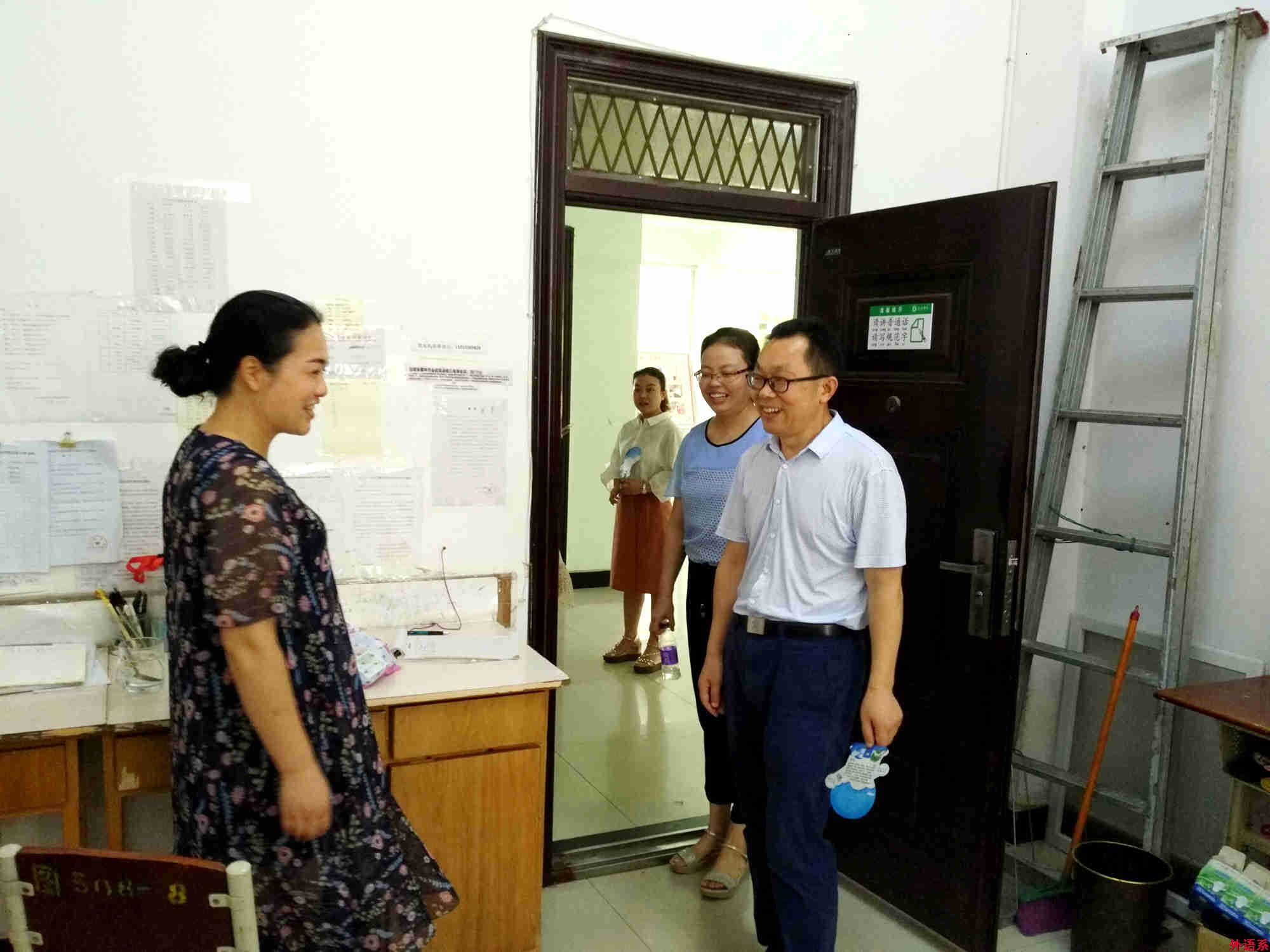 三伏酷暑备考忙 六项慰问送清凉——球速体育慰问暑假留校复习考研员工