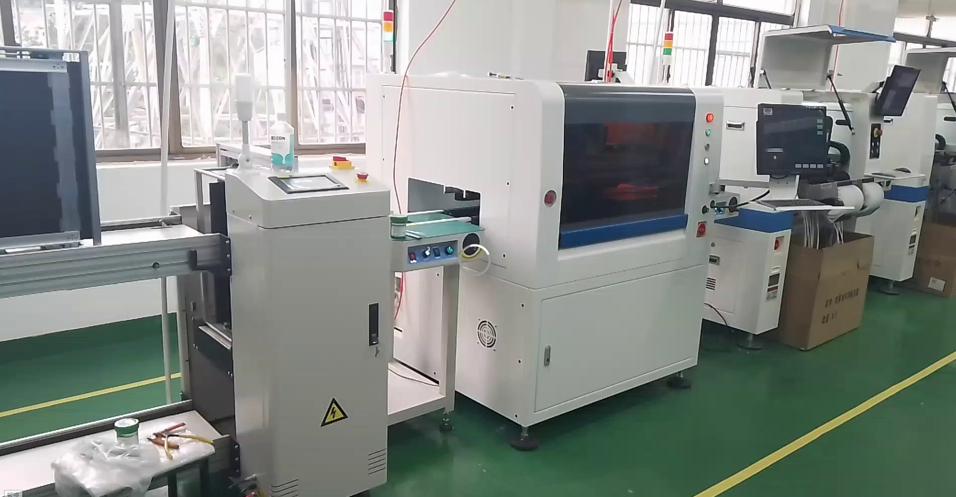 全自动新款印刷机客户现场